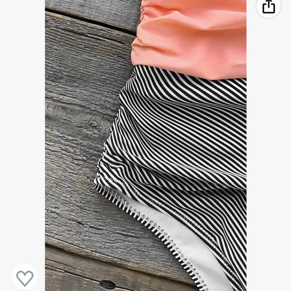 Cupshe. Deep plunge, backless one piece with ruched bottom. NWOT - Picture 9 of 9